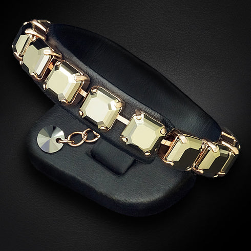 Aproce "Imperial (Metallic Light Gold)" ar Swarovski™ kristāliem