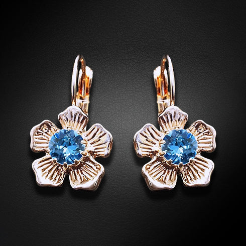 Auskari "Ziedu Krāšņums" ar Swarovski™ kristāliem