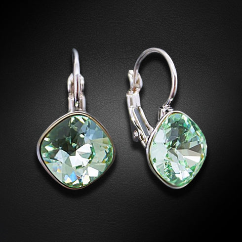 Auskari "Apžilbinošs Spīdums IV (Chrysolite)" ar Swarovski™ kristāliem