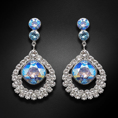 Auskarai "J'Adore II (Šviesiai safyro blizgesys)" su Swarovski™ kristalais