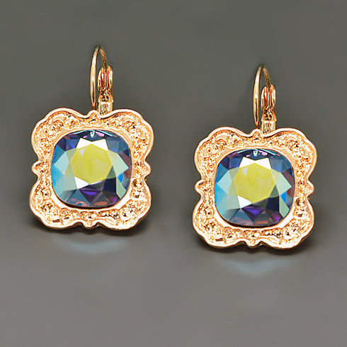 Auskari "Nostalģija (Pacific Opal AB)" ar Swarovski™ kristāliem