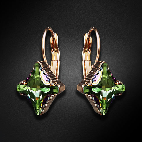 Auskari "Bizantijas Krusts (Peridot Scarabaeus Green)" ar Swarovski™ kristāliem