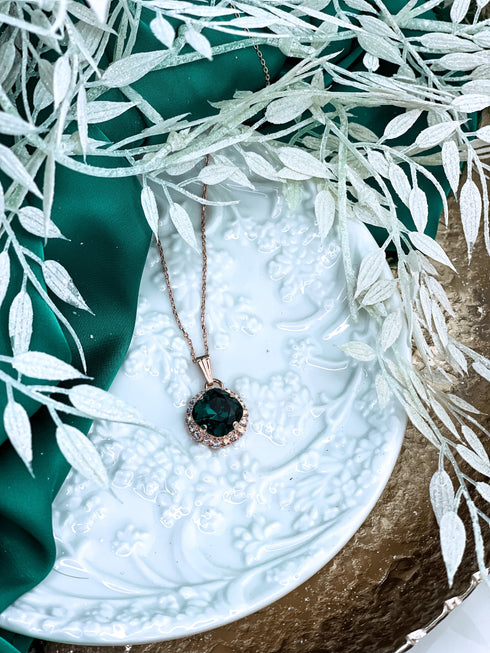 Kaklarota "Mirdzošā laime"