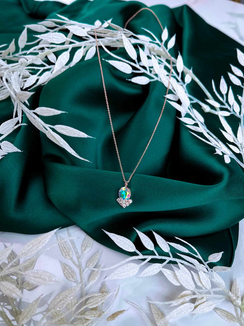 Kaklarota "Īpašā kristālu lāsīte"