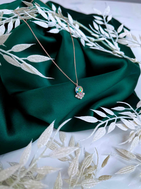 Kaklarota "Īpašā kristālu lāsīte"