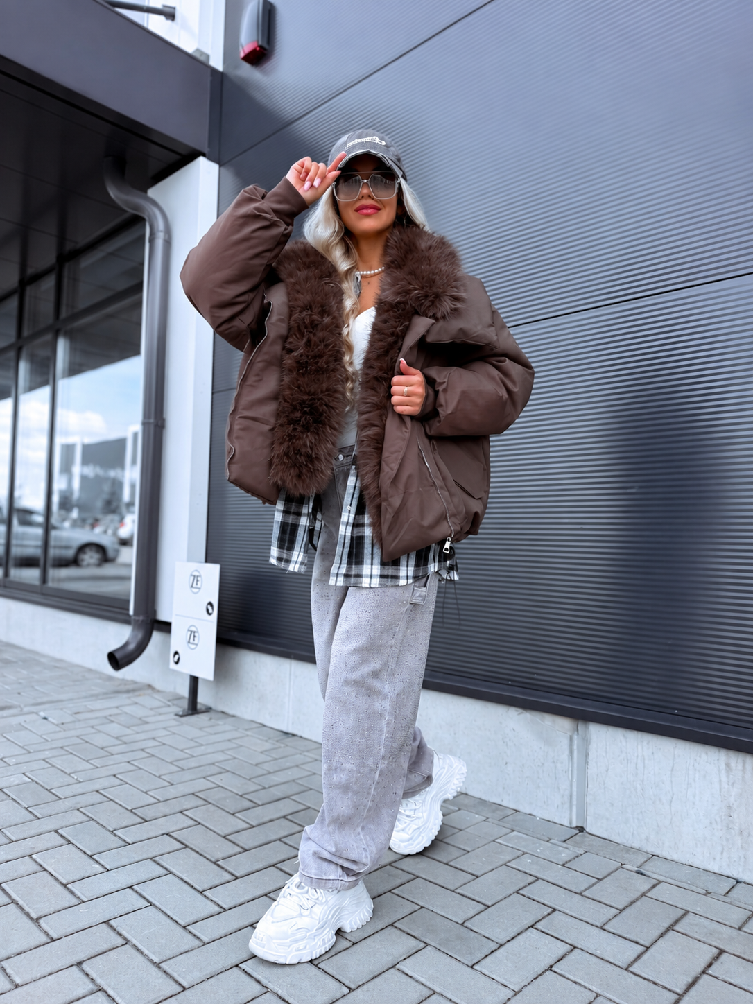 Pufīga virsjaka "ALPINE TR50233" - CHOCO
