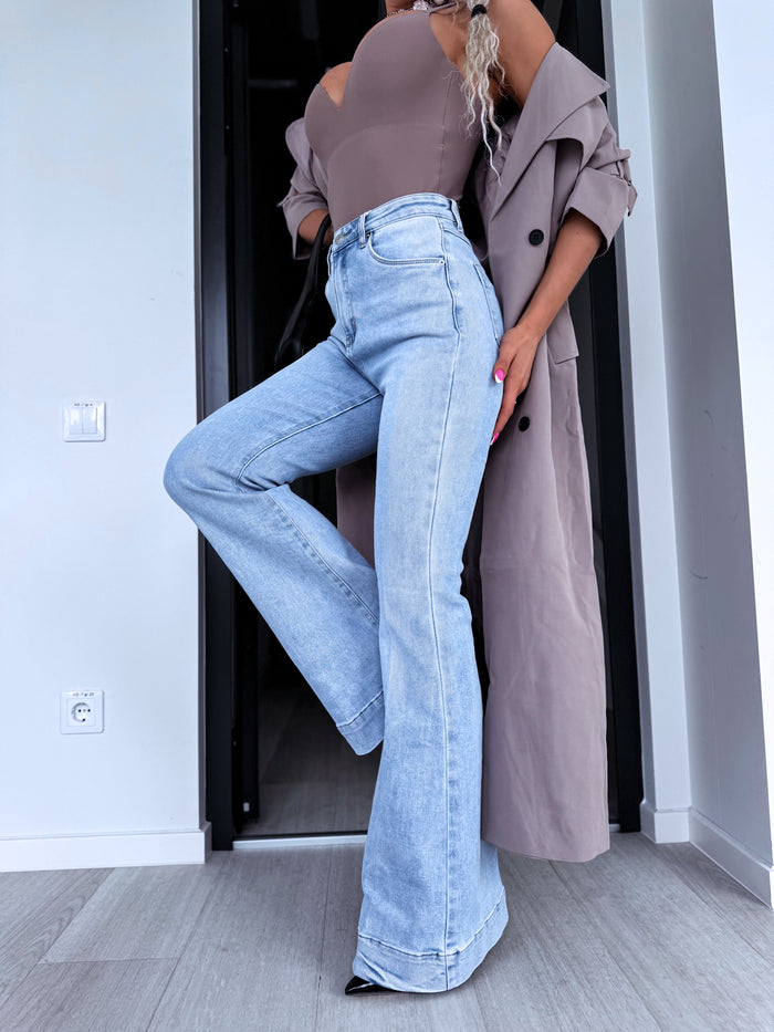 Platėjančios džinsinės kelnės "PURE SKY BLUE" 9508 IŠANKSTINIS UŽSAKYMAS
