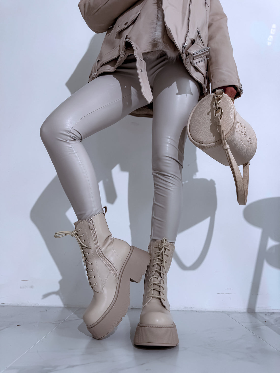Lace-up boots "LuLu Y2069" - BEIGE 