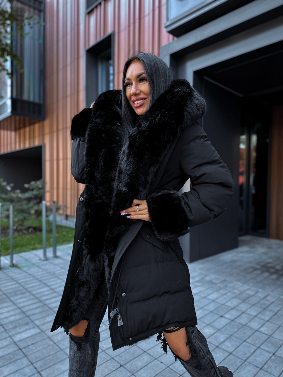 PUFĪGĀ parka ar pūku FC7518 - melna PRE-ORDER
