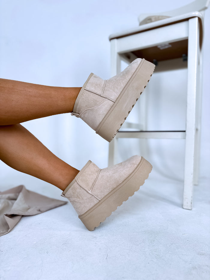BEIGE ugg boots "CLASSIC BEAR"