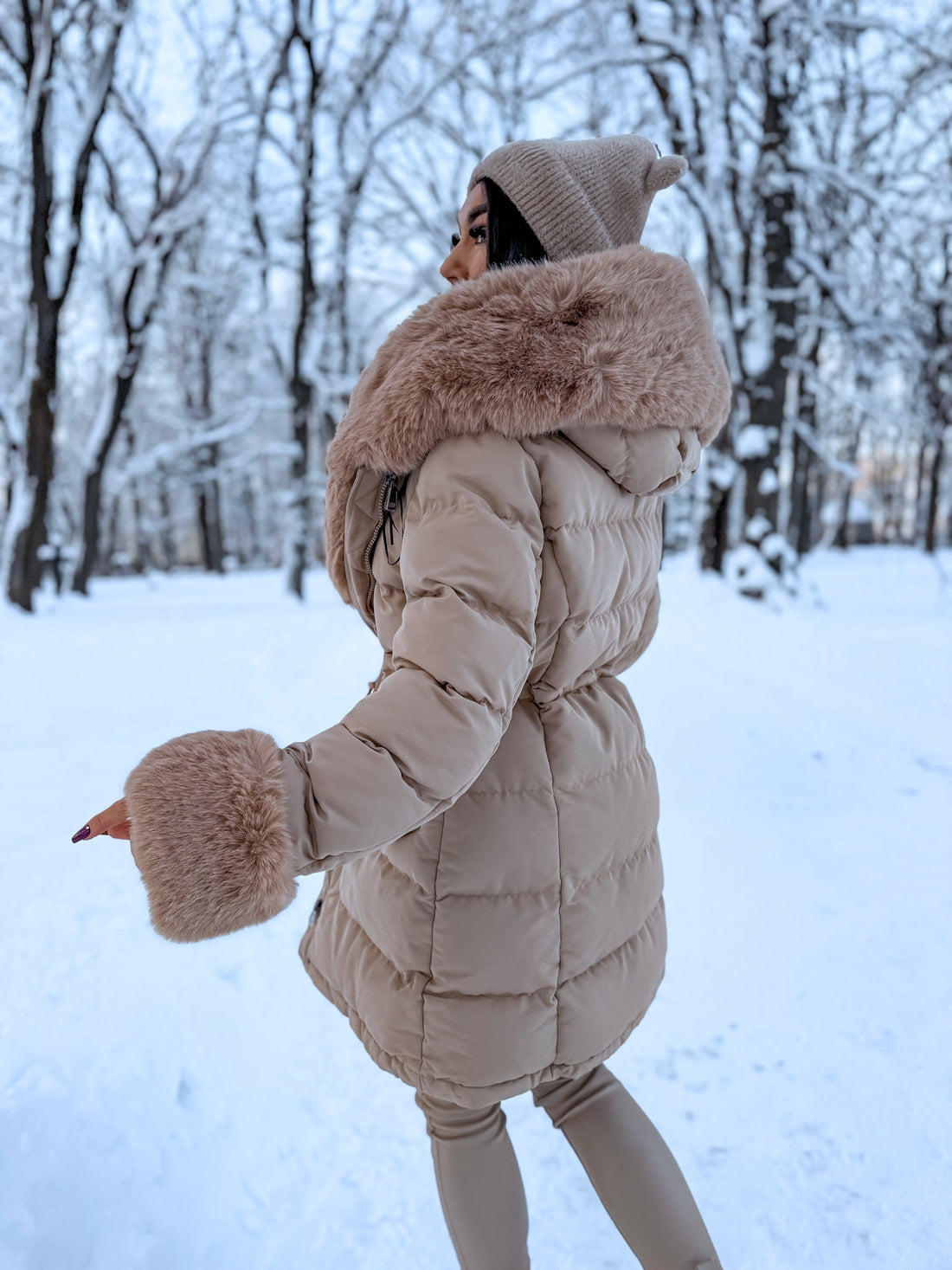 PUFĪGĀ parka ar pūku FC7518 - kapučīno PRE-ORDER