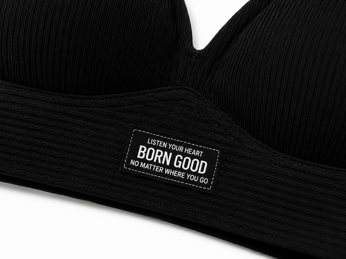 Krūšturis 4859 "BORN GOOD" - MELNS