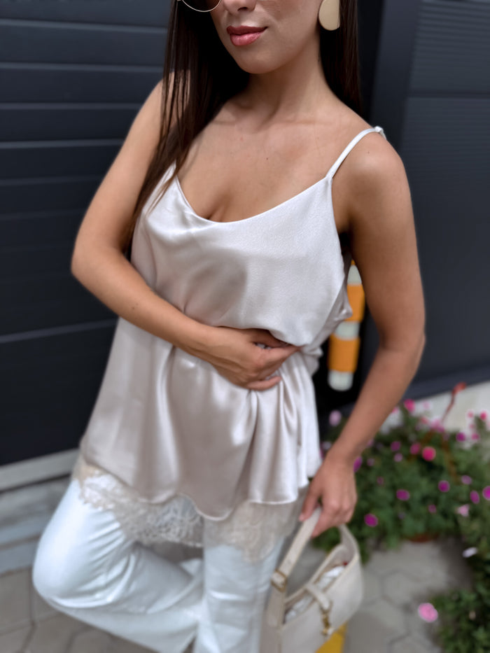 Lielizmēra topas "DREAMY LACE" 7929 - ŠVIESIAI SMĖLINĖ
