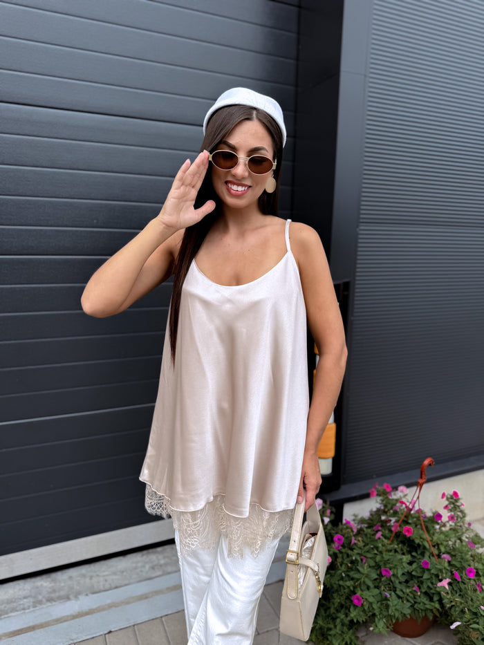 Lielizmēra topas "DREAMY LACE" 7929 - ŠVIESIAI SMĖLINĖ