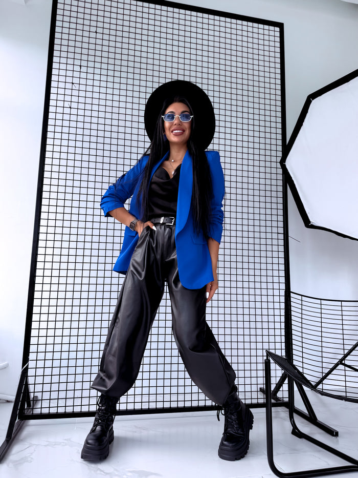 Dark blue, ONE SIZE jacket + black top 