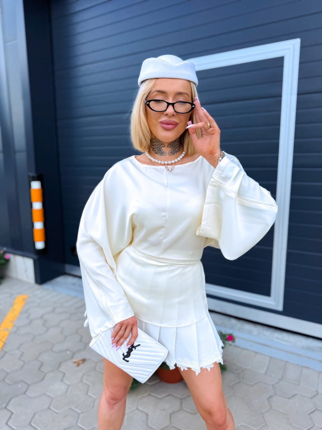 Atlasinė palaidinė „MUSE YY638“ – KREMINĖ