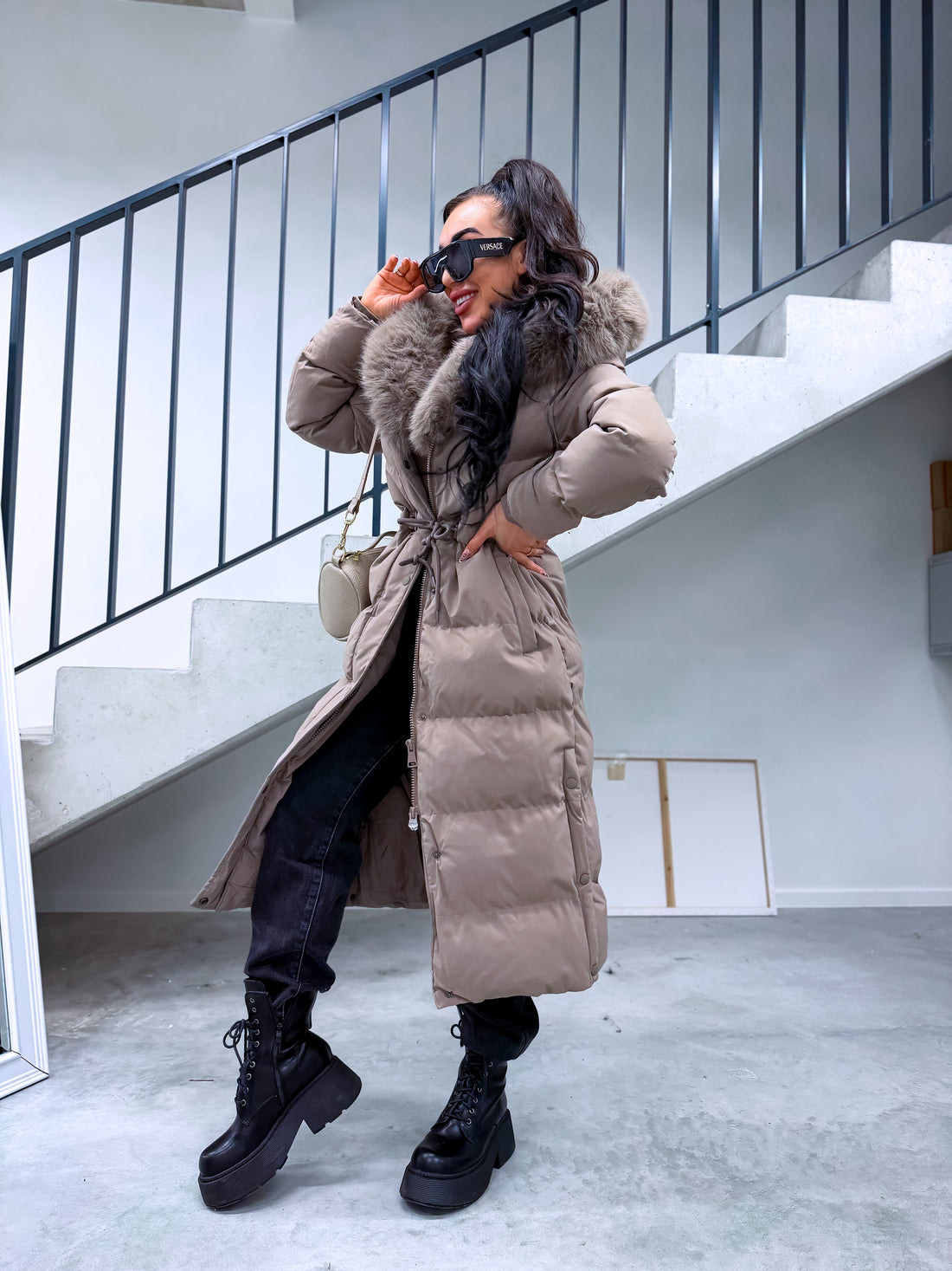 Pikk jope "WINTER WEAR FC83" - TUMEBEEŽ