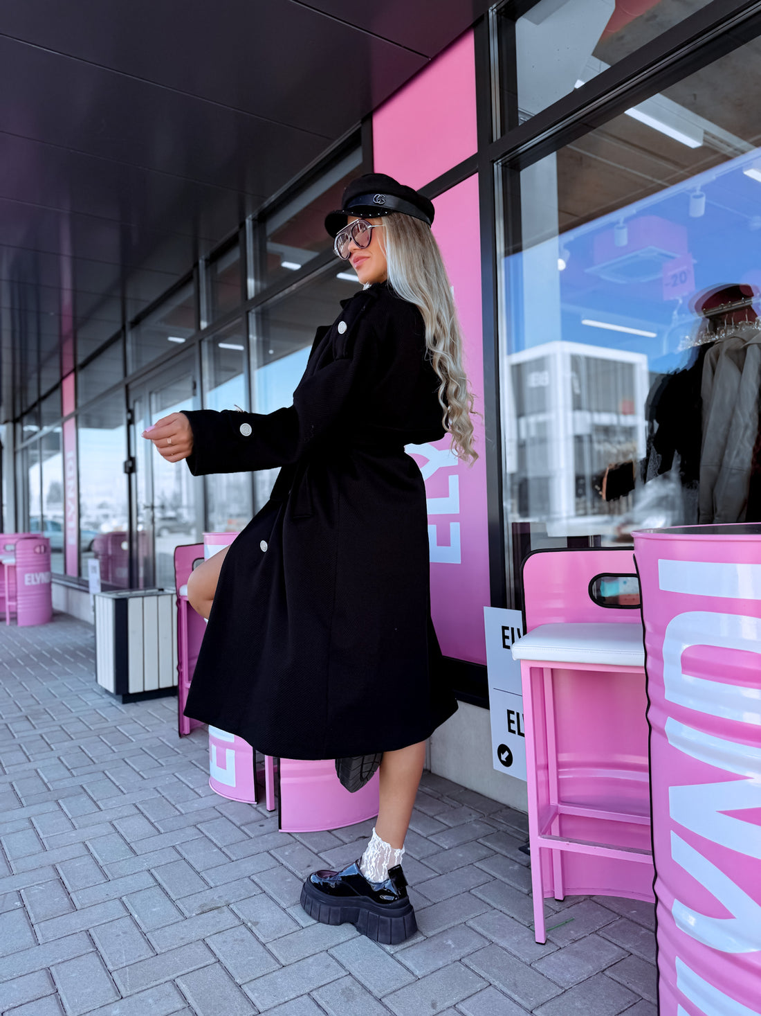 Svītrota raksta mētelis "MILADY" 88082 - MELNS