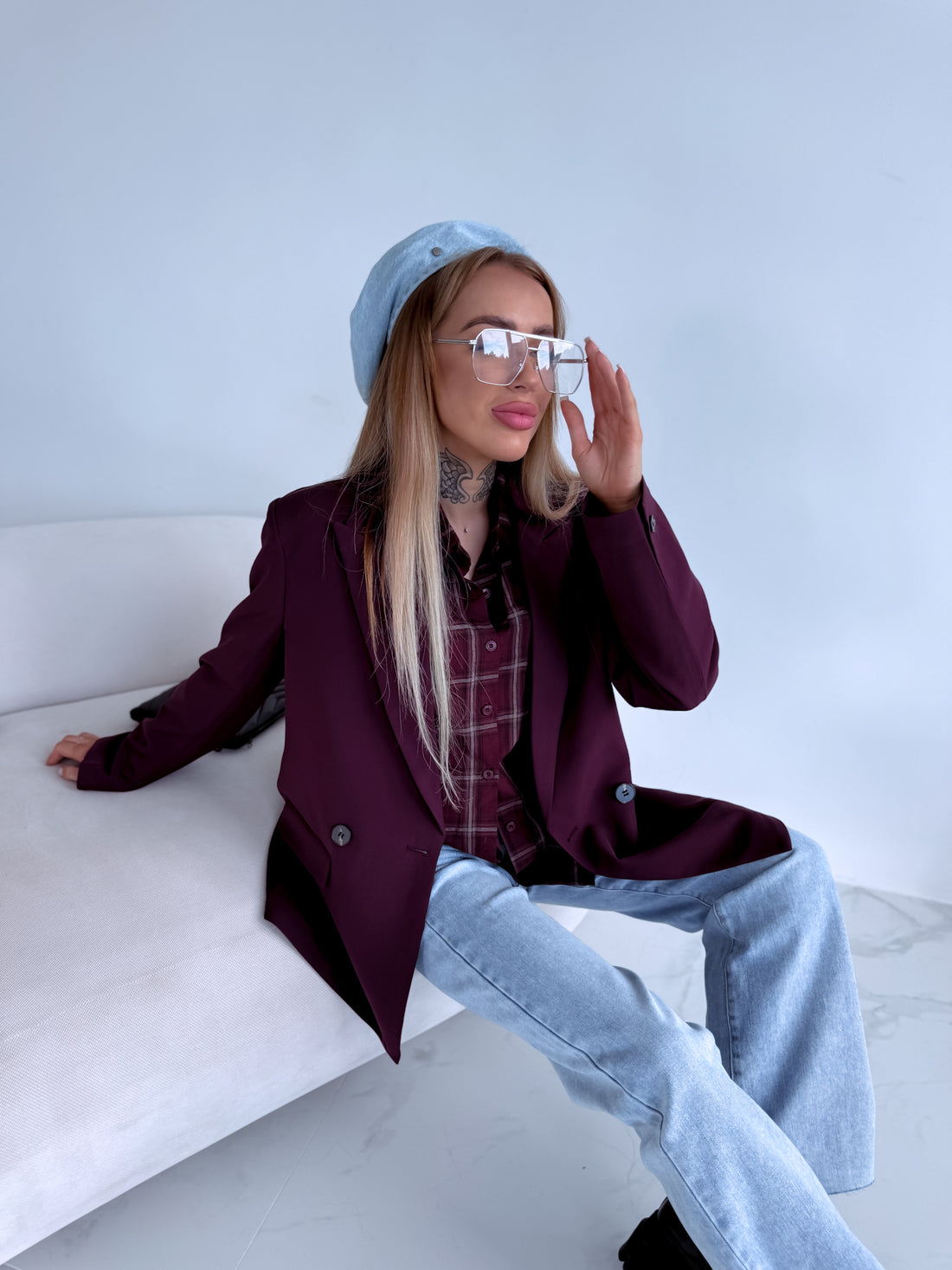 Oversize jacket with black sleeve buttons - eggplant violet 