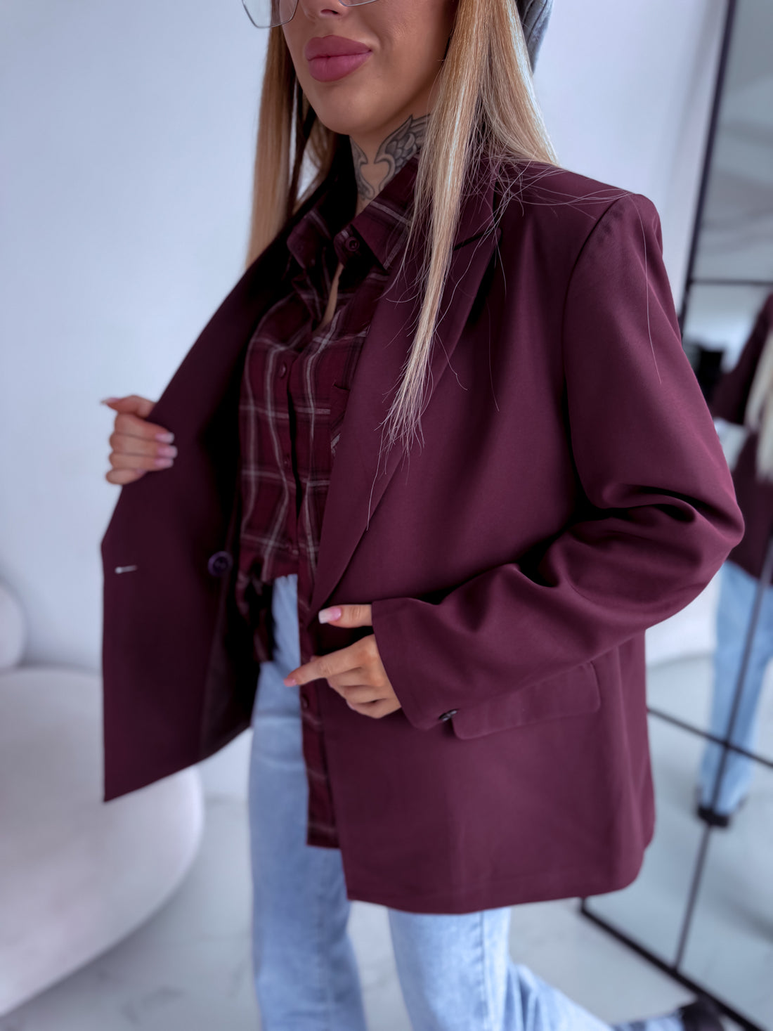 Oversize jacket with black sleeve buttons - eggplant violet 