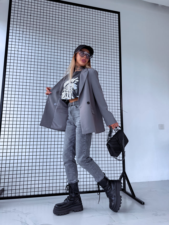Oversize jacket with black sleeve buttons - gray 