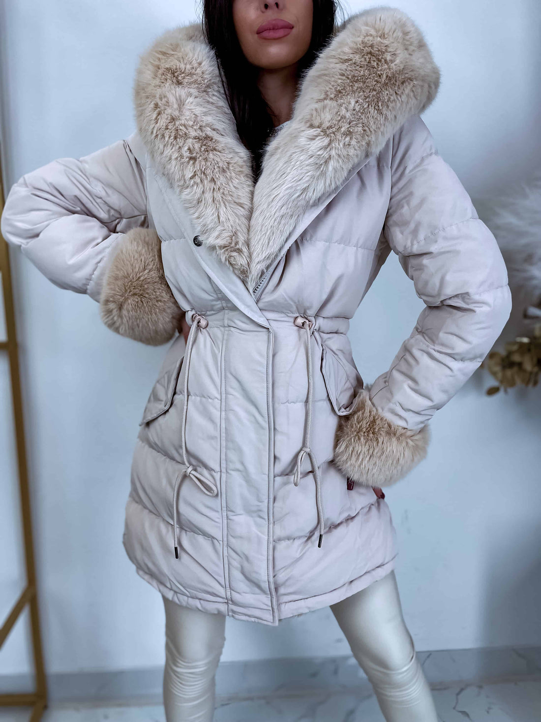 PUFĪGĀ parka ar pūku FC7518 - gaiši bēša PRE-ORDER