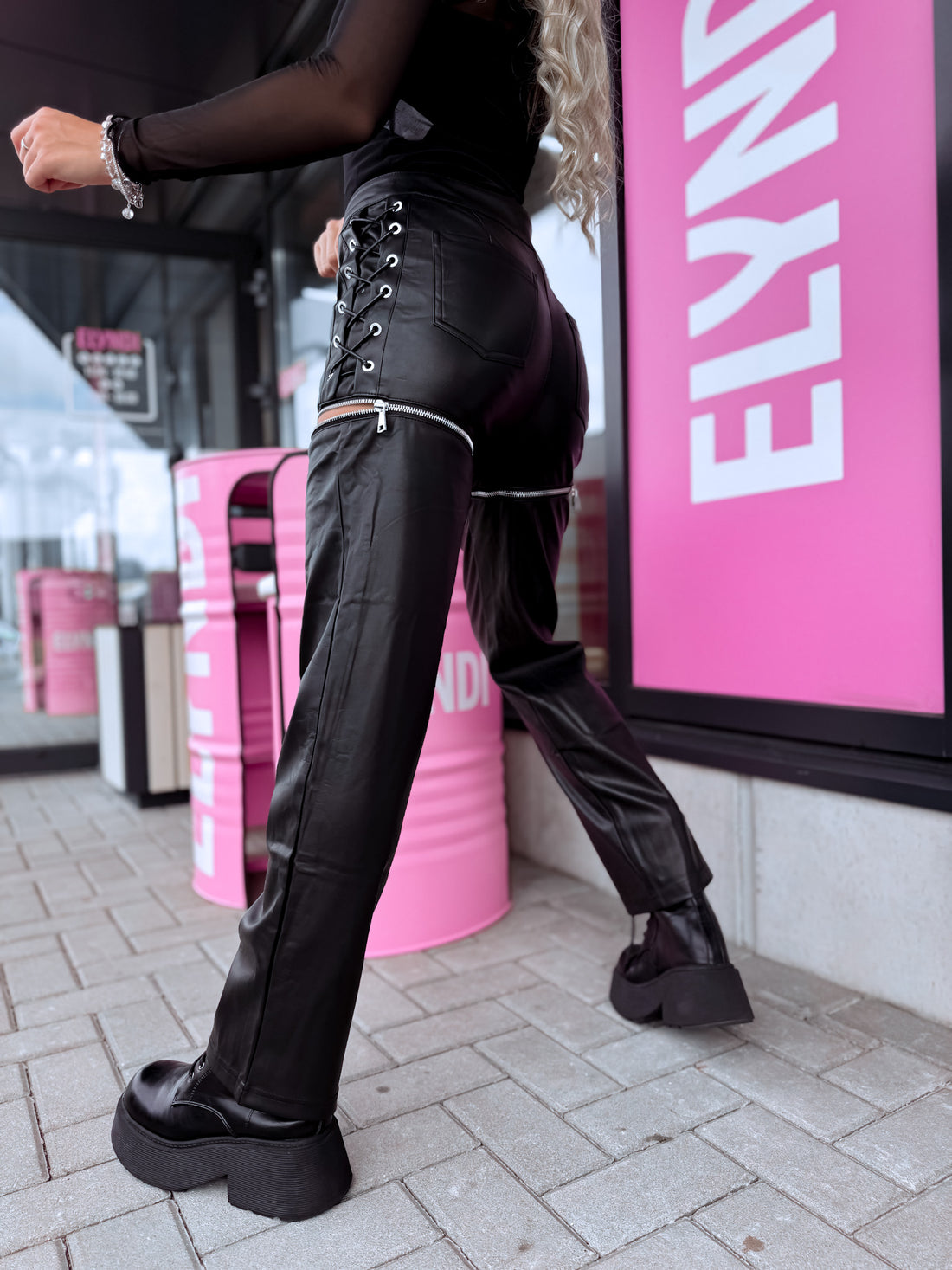 Брюки 2IN1 из искусственной кожи «ZIP OFF TR1868» – ЧЁРНЫЕ