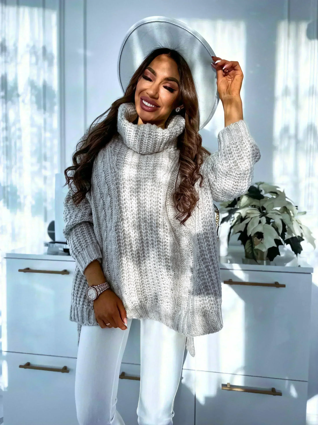 ELYNDI longline wool jumper – light beige