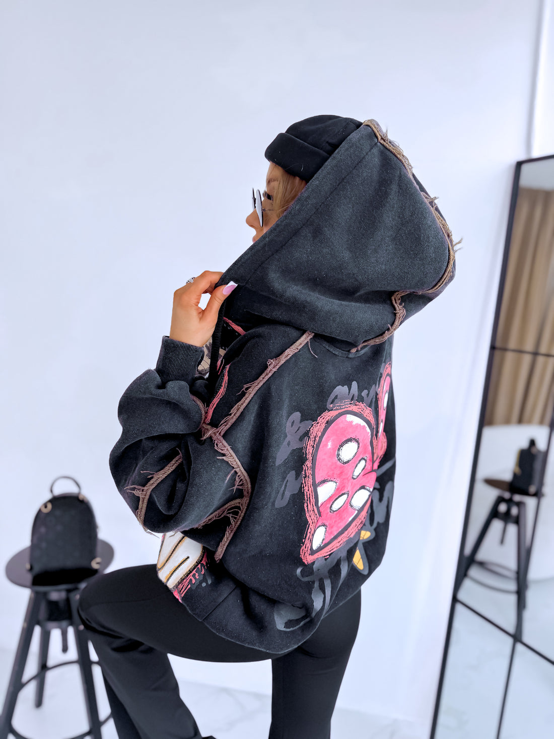 Jaka ar animāciju "MICKEY BOW V12051" - MELNA PRE-ORDER