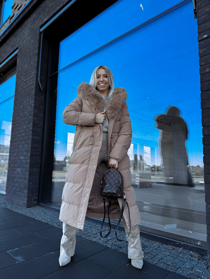 Ilgas paltas "WINTER WEAR FC83" - KARAMELE