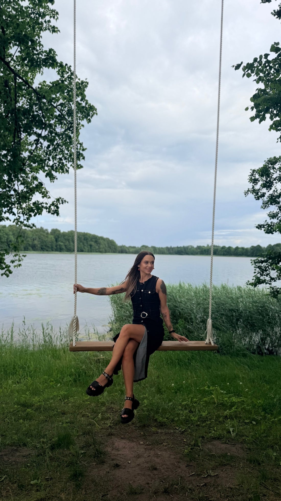 Džinsinė suknelė + diržas "CHELSEA" K908 - TAMSIAI MĖLYNA