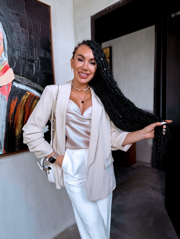 Light beige, ONE SIZE jacket + light beige top 