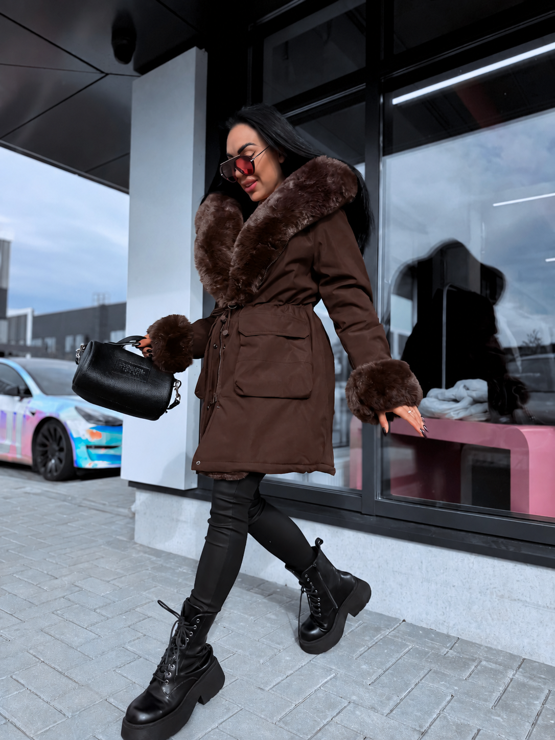 "JANUARY 61007" pusgarā parka - CHOCO