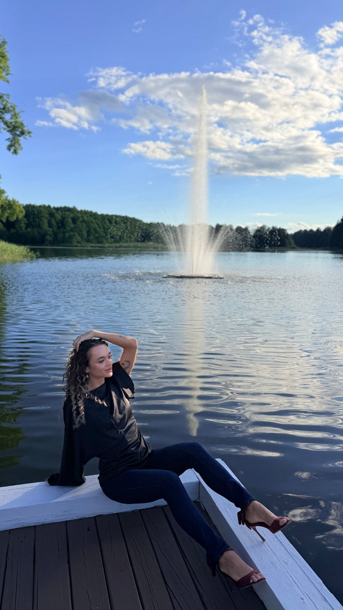 Atlasa blūzė "MUSE YY638" - JUODA