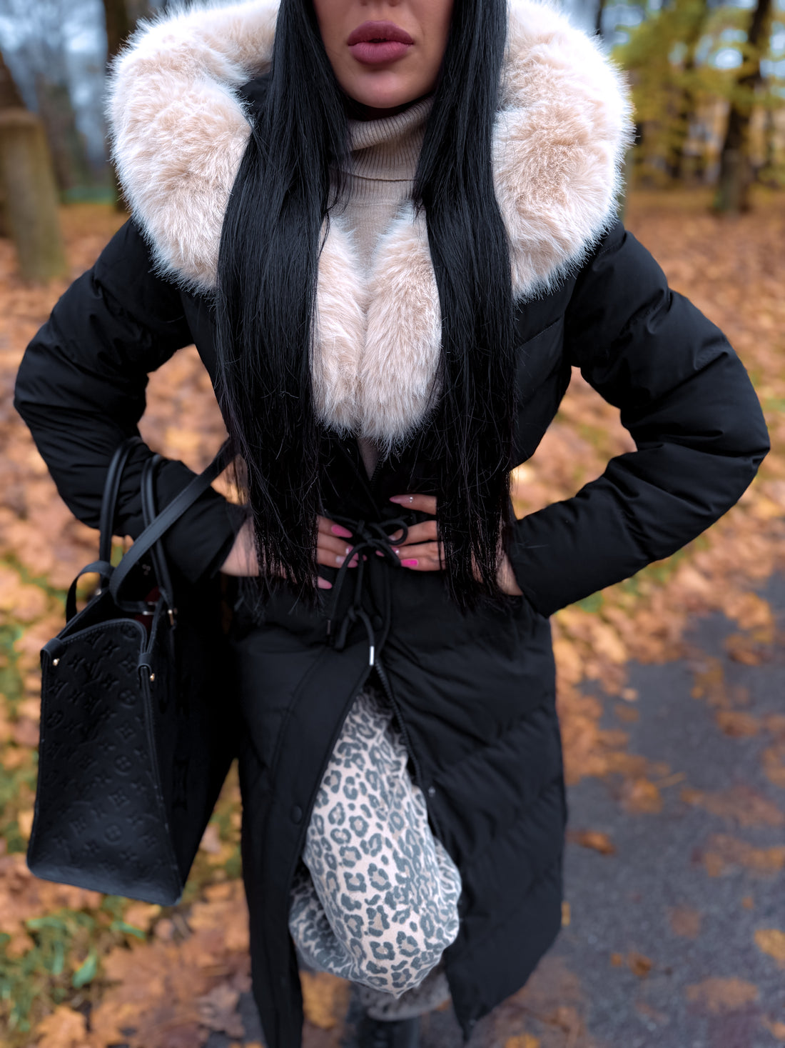 Pikk jope "WINTER WEAR FC83" - MUST BEEŽIGA