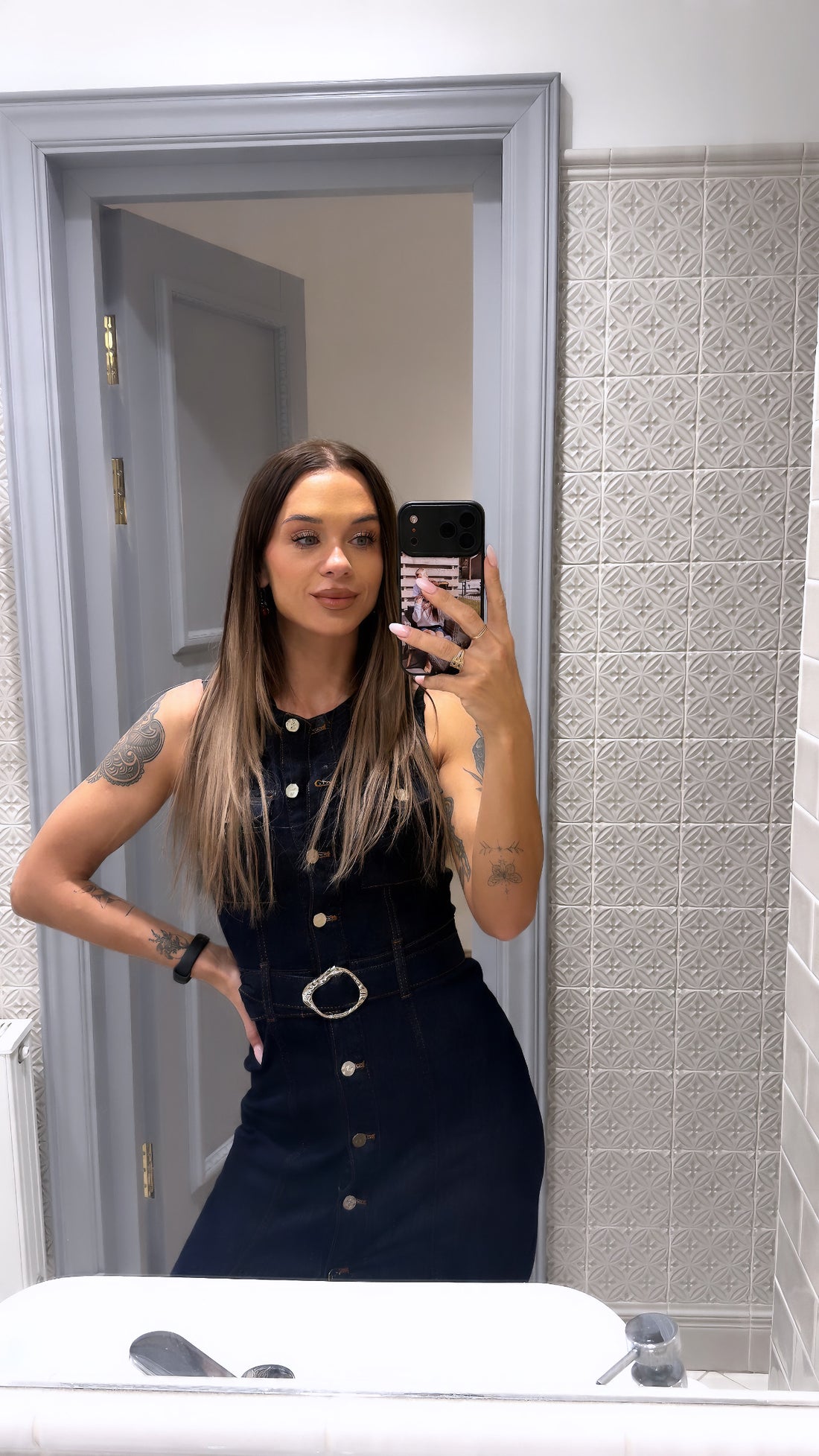 Džinsinė suknelė + diržas "CHELSEA" K908 - TAMSIAI MĖLYNA