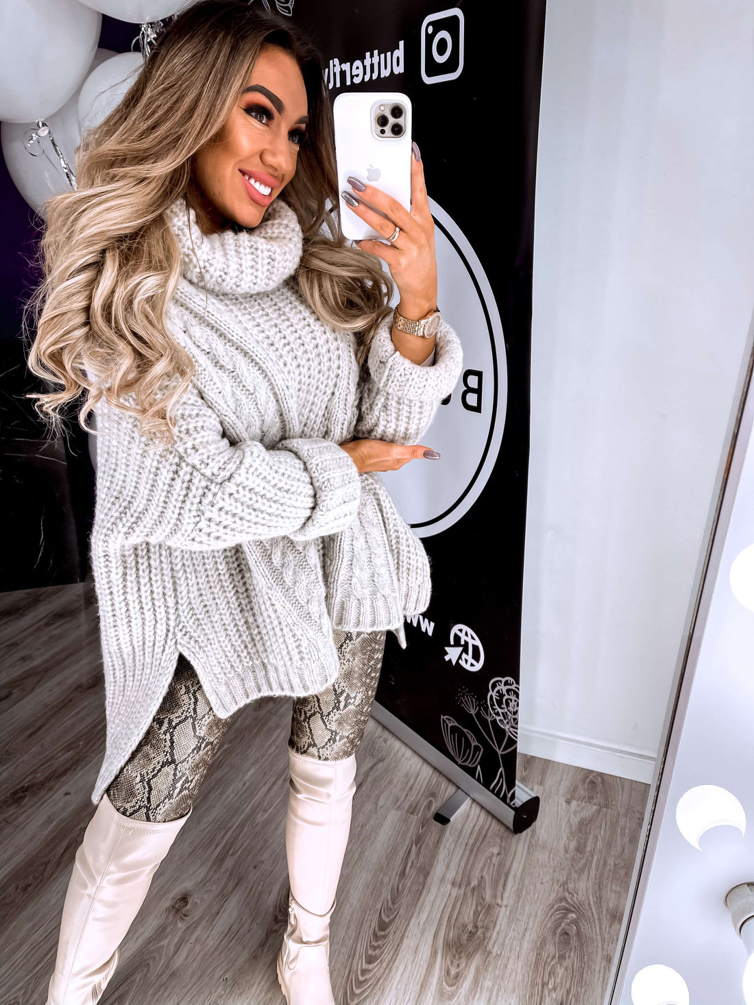 ELYNDI longline wool jumper – light beige