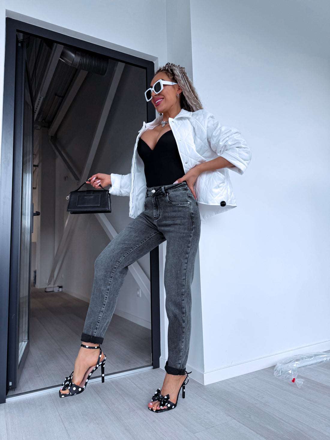 MOM FIT džinsai „THROWBACK“ HM329-2 – PILKI PRE-ORDER
